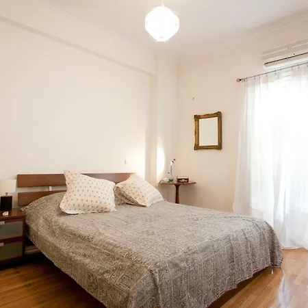 Acropolis Area 5 Minutes To The Museum And Metro Apartment