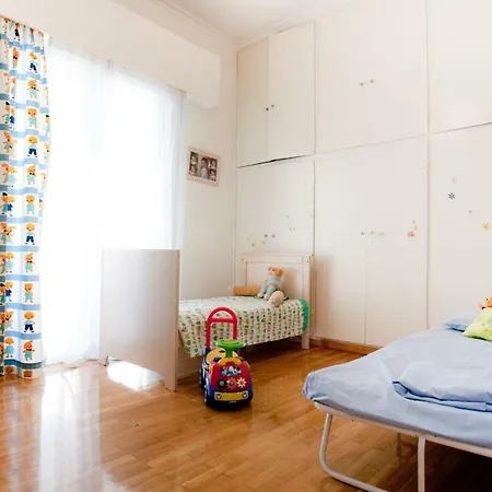 Apartment Acropolis Area 5 Minutes To The Museum And Metro *